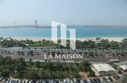 Apartment - 4 Bedrooms - 5 Bathrooms for rent in Cornich Al Khalidiya - Al Khalidiya - Abu Dhabi