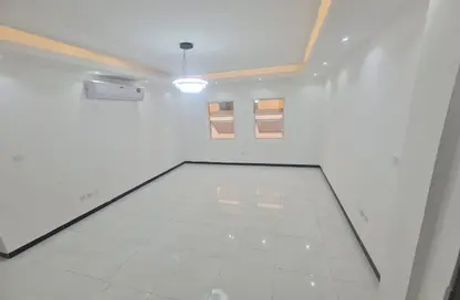 Empty Room image for: Villa - 5 Bedrooms - 6 Bathrooms for rent in Al Yasmeen 1 - Al Yasmeen - Ajman, Image 1