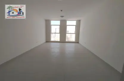 Apartment - 2 Bedrooms - 3 Bathrooms for rent in Al Khan Lagoon Tower - Al Khan Lagoon - Al Khan - Sharjah