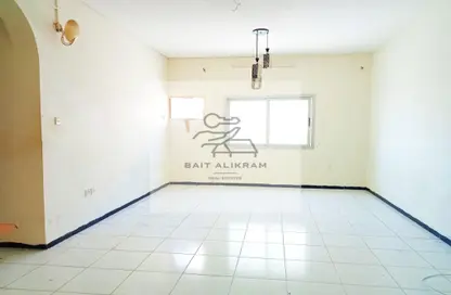 Apartment - 2 Bedrooms - 2 Bathrooms for rent in Rolla Square - Rolla Area - Sharjah