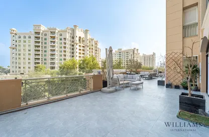 Apartment - 3 Bedrooms - 5 Bathrooms for sale in Golden Mile 10 - Golden Mile - Palm Jumeirah - Dubai