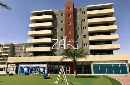 Apartment - 3 Bedrooms - 4 Bathrooms for sale in Tower 3 - Al Reef Downtown - Al Reef - Abu Dhabi