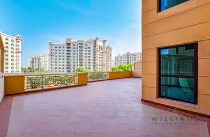 Apartment - 3 Bedrooms - 5 Bathrooms for sale in Golden Mile 10 - Golden Mile - Palm Jumeirah - Dubai