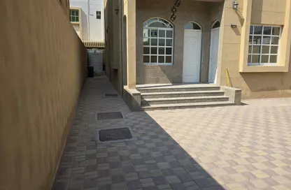 Villa - 4 Bedrooms - 7 Bathrooms for rent in Al Mowaihat 2 - Al Mowaihat - Ajman