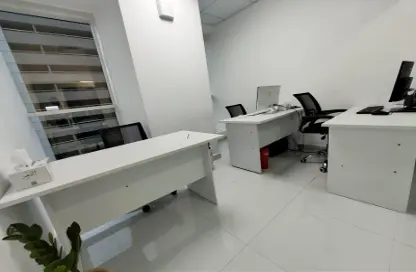 Business Centre - Studio - 1 Bathroom for rent in Aspin Tower - Sheikh Zayed Road - Dubai