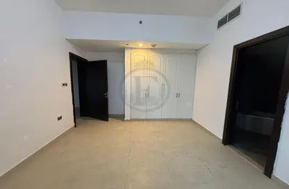 Apartment - 2 Bedrooms - 4 Bathrooms for rent in Emirates Tower - Hamdan Street - Abu Dhabi