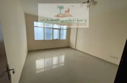 Apartment - 2 Bedrooms - 2 Bathrooms for rent in Al Wahda Building - Al Majaz 2 - Al Majaz - Sharjah