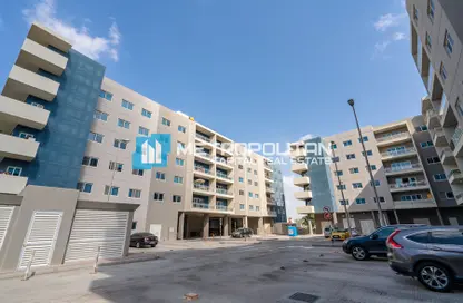 Apartment - 1 Bathroom for sale in Tower 8 - Al Reef Downtown - Al Reef - Abu Dhabi