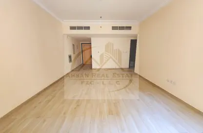 Apartment - 2 Bedrooms - 2 Bathrooms for rent in Muwaileh 29 Building - Muwaileh - Sharjah