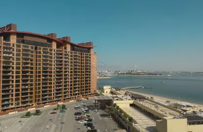 Apartment - 1 Bedroom - 2 Bathrooms for rent in Al Das - Shoreline Apartments - Palm Jumeirah - Dubai