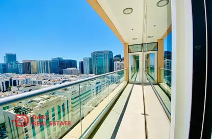 Apartment - 3 Bedrooms - 4 Bathrooms for rent in United Square - Al Khalidiya - Abu Dhabi