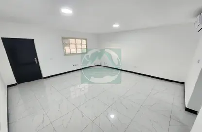 Apartment - 1 Bathroom for rent in Shakhbout City - Abu Dhabi