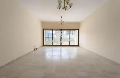 Apartment - 3 Bedrooms - 3 Bathrooms for rent in Zakhir Tower 2 - Zakhir Towers - Al Taawun - Sharjah