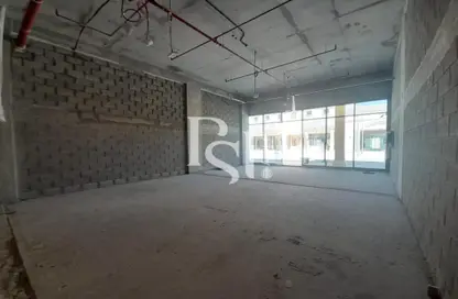 Retail - Studio - 1 Bathroom for rent in Baniyas West - Baniyas - Abu Dhabi