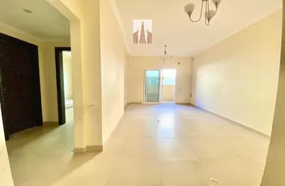 Apartment - 1 Bedroom - 2 Bathrooms for rent in Muwailih Building - Muwaileh - Sharjah