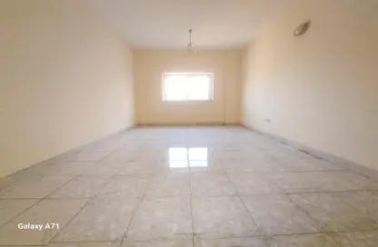 Apartment - 1 Bedroom - 2 Bathrooms for rent in Safia Tower - Al Majaz 3 - Al Majaz - Sharjah