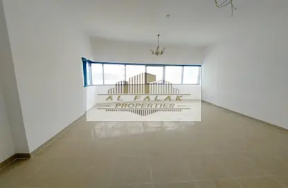 Apartment - 1 Bedroom - 2 Bathrooms for rent in Majestic Tower - Al Taawun Street - Al Taawun - Sharjah