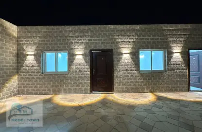 Apartment - 1 Bathroom for rent in Madinat Al Riyad - Abu Dhabi