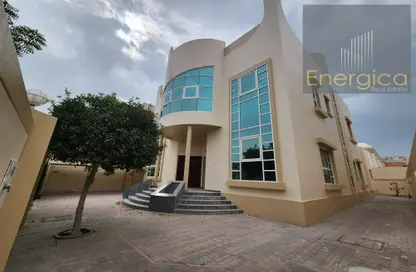 Villa - 5 Bedrooms - 6 Bathrooms for rent in Jumeirah 2 Villas - Jumeirah 2 - Jumeirah - Dubai