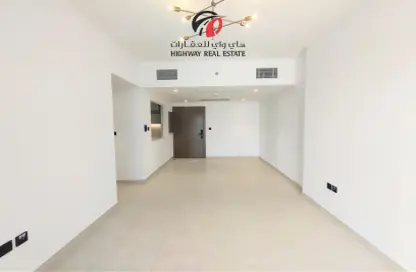 Apartment - 3 Bedrooms - 2 Bathrooms for rent in Binghatti Creek - Al Jaddaf - Dubai