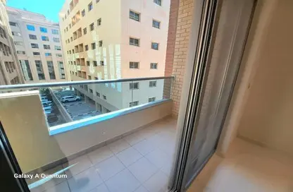 Apartment - 3 Bedrooms - 4 Bathrooms for rent in Diplomat Building - Umm Hurair 1 - Umm Hurair - Dubai