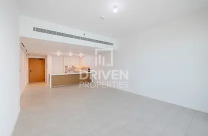 Apartment - 2 Bedrooms - 3 Bathrooms for rent in La Vie - Jumeirah Beach Residence - Dubai