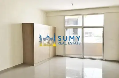 Apartment - 1 Bathroom for rent in Madison Residences - Majan - Dubai