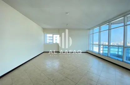 Apartment - 2 Bedrooms - 4 Bathrooms for rent in Al Majaz 1 - Al Majaz - Sharjah