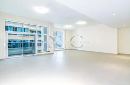 Apartment - 3 Bedrooms - 4 Bathrooms for sale in Marina Arcade Tower - Dubai Marina - Dubai