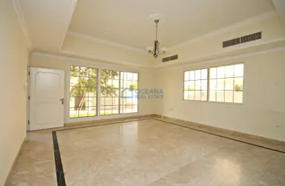 Villa - 5 Bedrooms - 4 Bathrooms for rent in Umm Suqeim 2 Villas - Umm Suqeim 2 - Umm Suqeim - Dubai