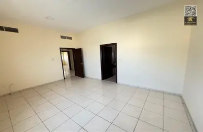 Apartment - 3 Bedrooms - 3 Bathrooms for rent in Al Jurf 2 - Al Jurf - Ajman Downtown - Ajman