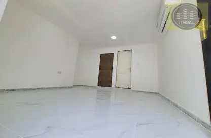 Apartment - 1 Bathroom for rent in Baniyas - Abu Dhabi