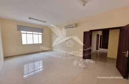 Apartment - 2 Bedrooms - 2 Bathrooms for rent in Al Dafeinah - Asharej - Al Ain