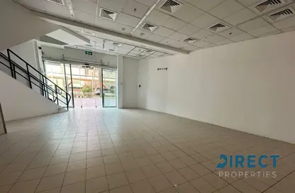 Retail - Studio for rent in DXB Tower - Sheikh Zayed Road - Dubai