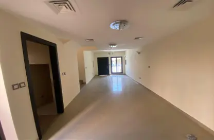 Townhouse - 2 Bedrooms - 3 Bathrooms for rent in Hydra Village - Abu Dhabi