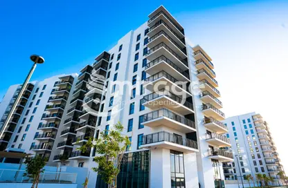 Apartment - 3 Bedrooms - 4 Bathrooms for sale in Waters Edge - Yas Island - Abu Dhabi