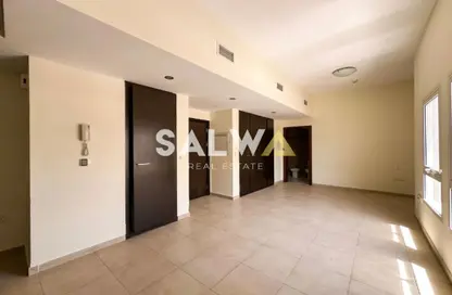 Apartment - 1 Bathroom for rent in Al Thamam 30 - Al Thamam - Remraam - Dubai