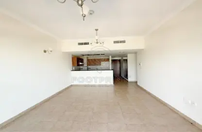 Apartment - 2 Bedrooms - 3 Bathrooms for rent in Golf View Residence - Dubai Sports City - Dubai