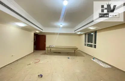 Apartment - 4 Bedrooms - 3 Bathrooms for rent in Shabiya 11 - Shabiya - Mussafah - Abu Dhabi