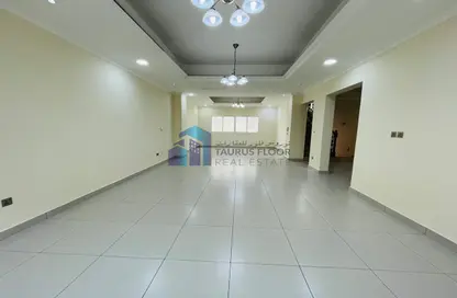 Villa - 4 Bedrooms - 5 Bathrooms for rent in Al Baraha - Deira - Dubai