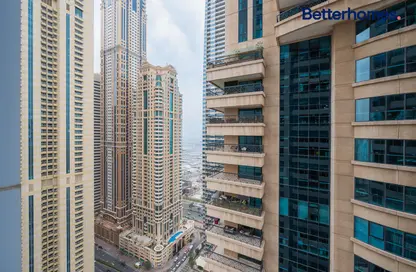 Apartment - 3 Bedrooms - 4 Bathrooms for sale in Marina Arcade Tower - Dubai Marina - Dubai