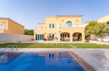 Villa - 5 Bedrooms - 7 Bathrooms for rent in Legacy - Jumeirah Park - Dubai