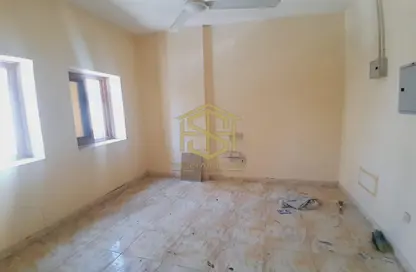 Apartment - 1 Bathroom for rent in Al Mujarrah - Al Sharq - Sharjah