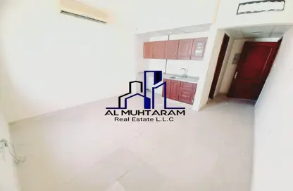 Apartment - 1 Bathroom for rent in SG Muwaileh Building - Muwaileh - Sharjah