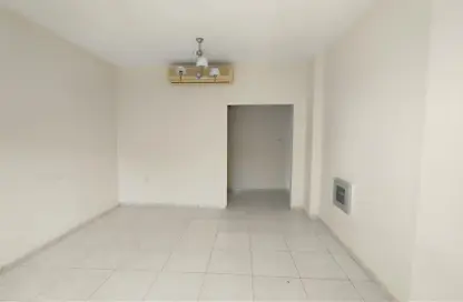 Apartment - 1 Bedroom - 1 Bathroom for rent in Muwailih Building - Muwaileh - Sharjah