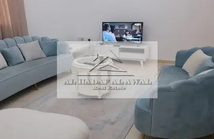 Apartment - 2 Bedrooms - 2 Bathrooms for rent in Al Khan Corniche - Al Khan - Sharjah