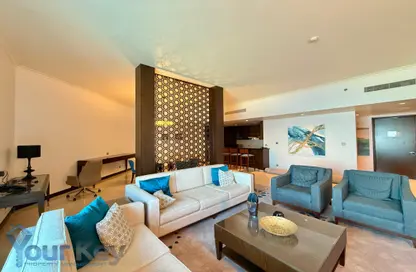 Apartment - 3 Bedrooms - 4 Bathrooms for rent in Fairmont Marina Residences - The Marina - Abu Dhabi