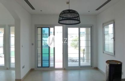 Villa - 2 Bedrooms - 4 Bathrooms for rent in District 16 - Jumeirah Village Circle - Dubai