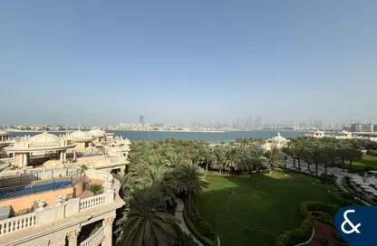 Apartment - 1 Bedroom - 2 Bathrooms for sale in Raffles The Palm - The Crescent - Palm Jumeirah - Dubai