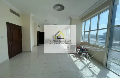 Apartment - 3 Bedrooms - 3 Bathrooms for rent in Al Karamah - Abu Dhabi